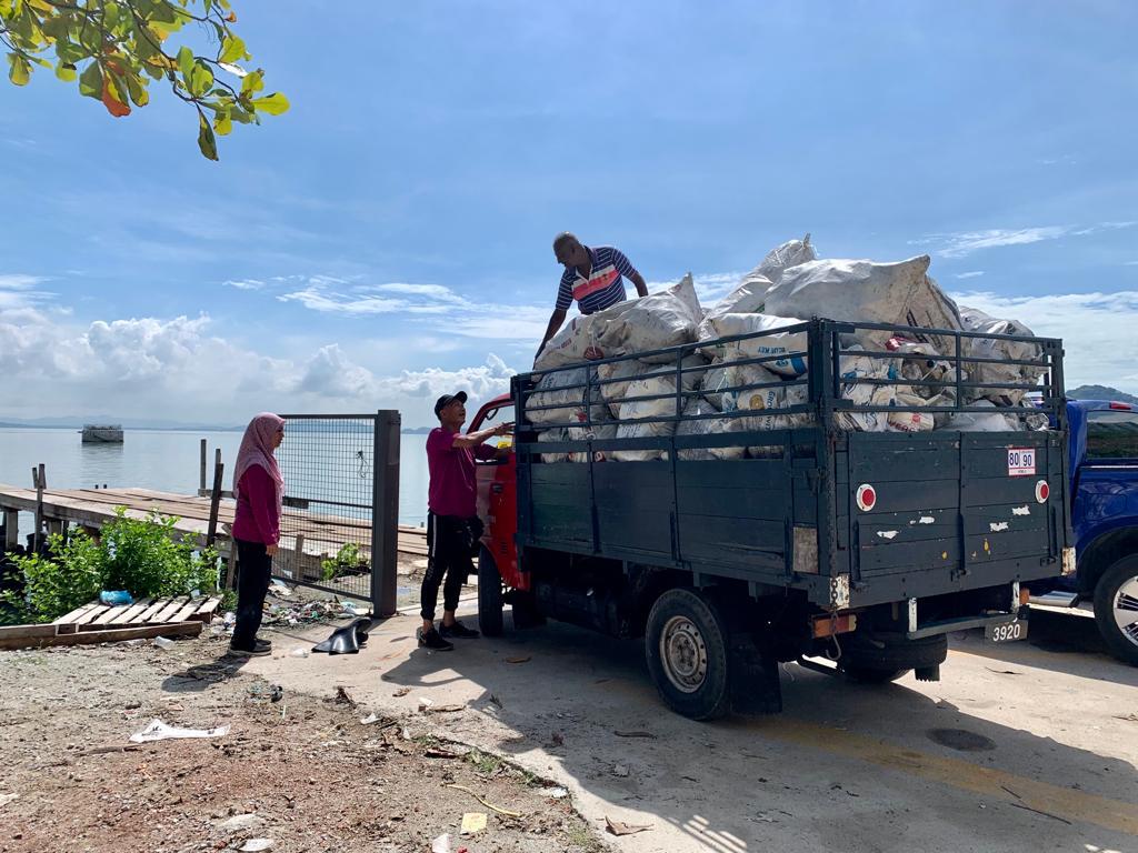 USM News Portal PROGRAM GOTONGROYONG HUMANITIESGAZUMBO ISLAND